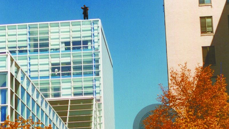 Police Unimpressed With Rooftop Sniper