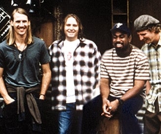 Hootie and the Blowfish: Breaking Down Racial Barriers Between Black, White Pussies