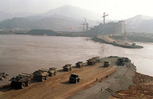 New Yangtze Dam To Provide Enough Hydroelectricity To Shock 1.2 Billion Chinese Genitals