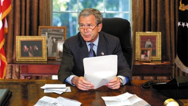 Arizona Man Steals Bush's Identity, Vetoes Bill, Meets With Mexican President