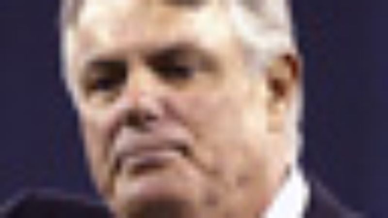 Lou Piniella's First Big Move As Cubs Manager Is To Resign