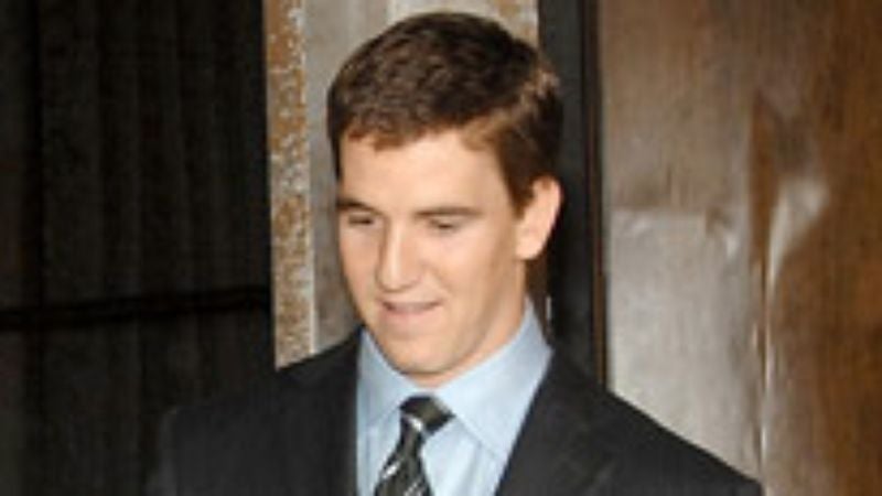 Guy At Bar Complaining About His Job Turns Out To Be Eli Manning