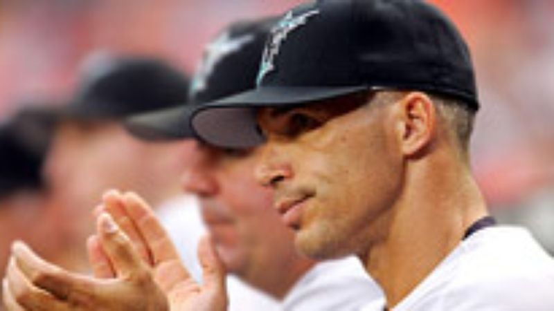 Nervous Joe Girardi Blows Interview With Yankees