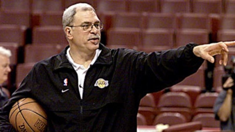 Phil Jackson Yells At Pau Gasol's  Ch'i