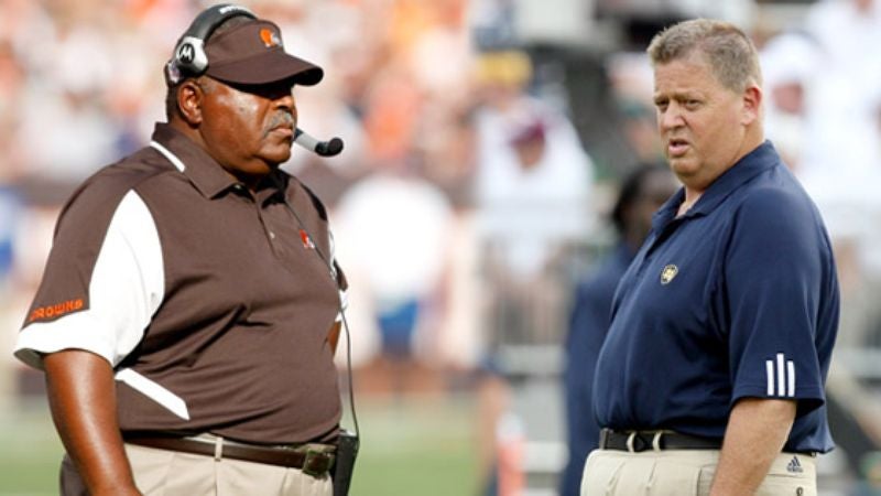 Romeo Crennel To Charlie Weis: 'I Need You To Come Over Right Now And Stop Me From Eating These Five Chocolate Wedding Cakes'