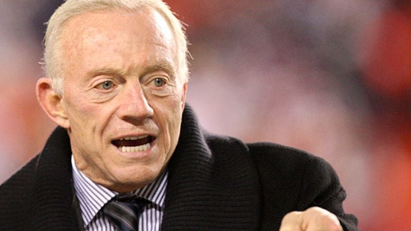 Jerry Jones Probably Thinking About Signing Michael Vick