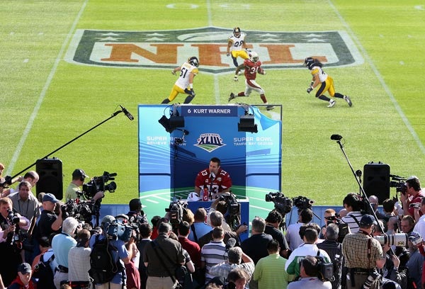 Super Bowl XLIII Spontaneously Breaks Out On Media Day