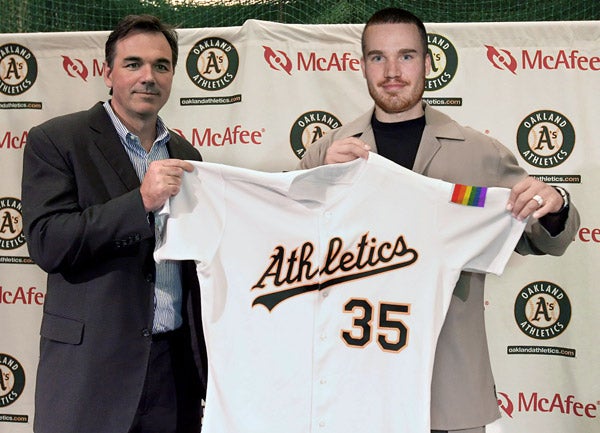 First Homo Leagues Player Shatters MLB Sexuality Barrier