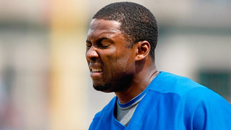 Milton Bradley To Give Every Second Out Ball To Fans So He Doesn't Look Like An Idiot