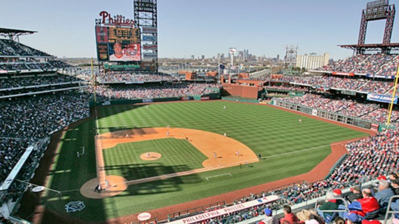 Stadium Bursts Out Laughing After Jamie Moyer Pitch