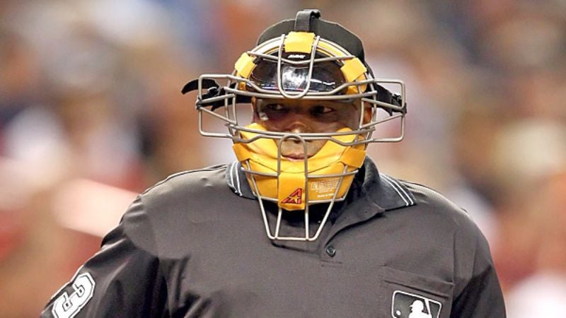 Shrewd Umpire Not About To Be Fooled By Catcher Moving Glove Into Strike Zone