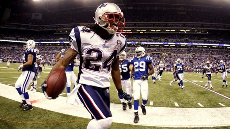 Patriots Lead Colts At Halftime