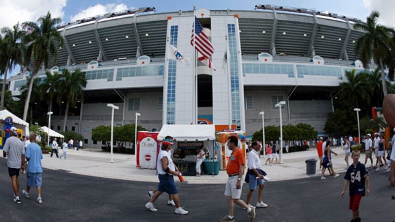 Colts, Saints Blinded By Natural Sunlight Upon Arrival At Stadium