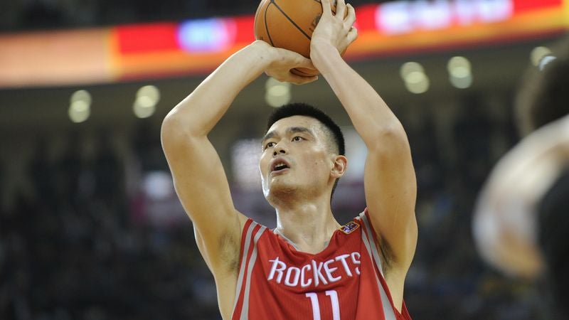 Nation To Always Remember Yao Ming’s 22-Point, 8-Rebound Game Against Milwaukee