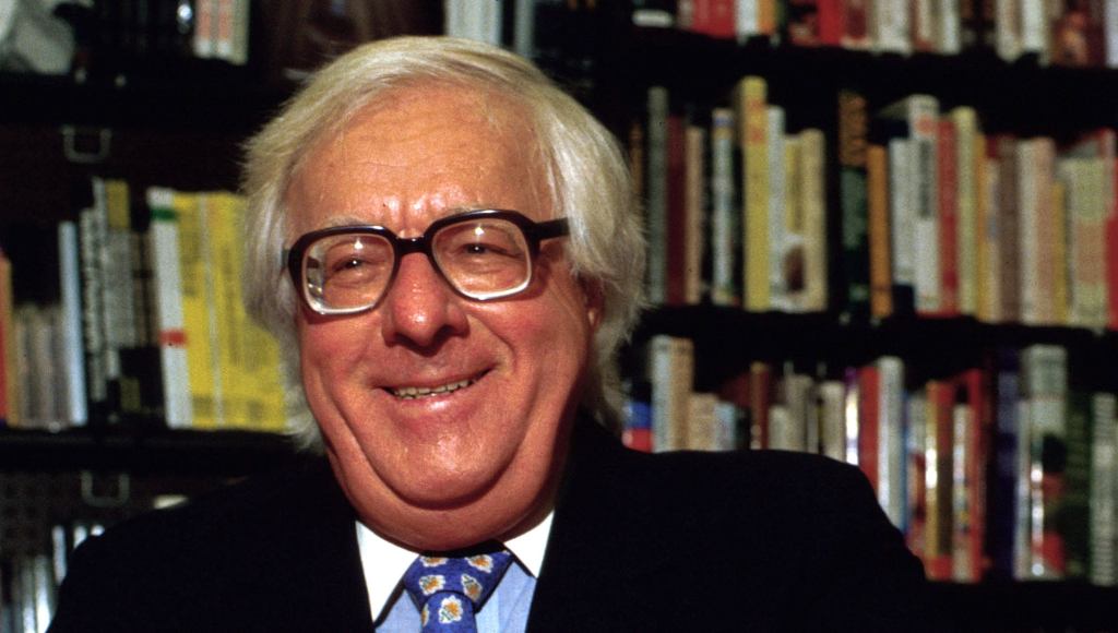 Following Ray Bradbury's Death, Thousands Of People Buy Kindle Version Of Book About Demise Of Paper Books