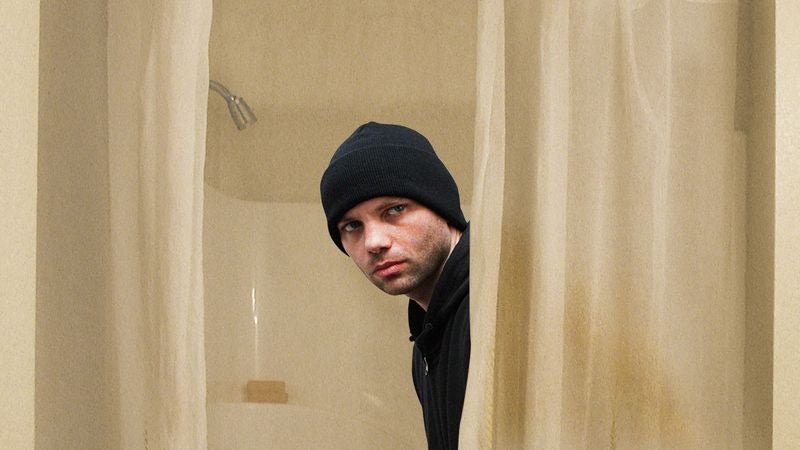 Burglar Hiding In Pistorius' Bathroom Figures Now Probably His Best Chance To Escape