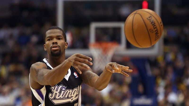 Sacramento Kings Perfectly Execute Throw-Ball-Out-Of-Bounds Play