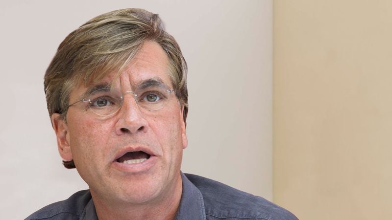 Terrified 'Newsroom' Writers Nodding Heads At Every Bad Idea Aaron Sorkin Says