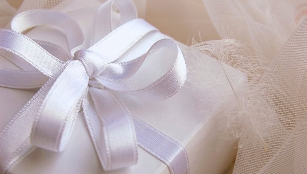 The Onion’s Tips For Buying A Wedding Present