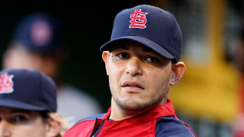 MRI Exam Shows Yadier Molina’s Knee Contains All Kinds Of Gross Tendons, Cartilage