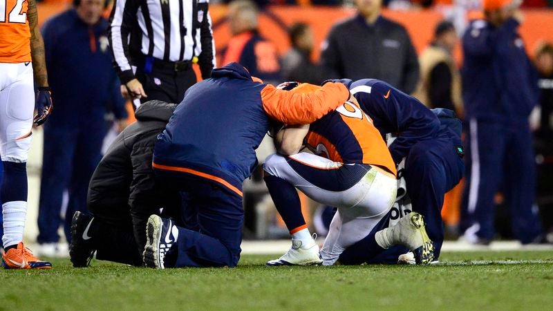 New NFL Concussion Test Requires Players To Grunt With Dazed Expression Before Returning To Field