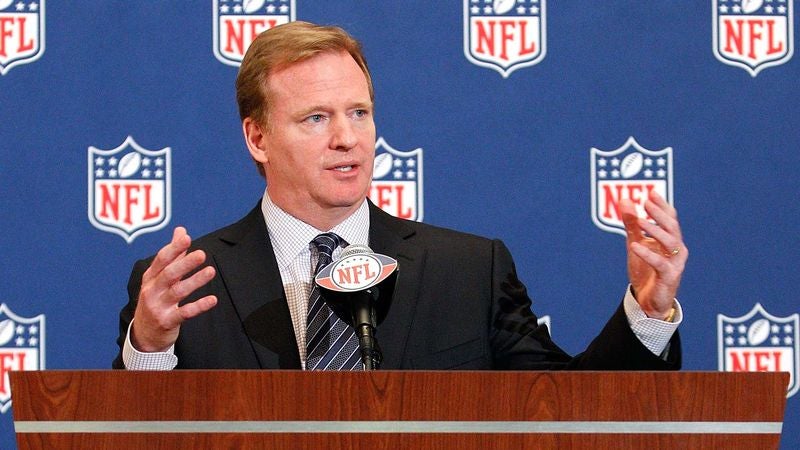 Roger Goodell Carefully Considering Every Comment On NFL.com Message Boards