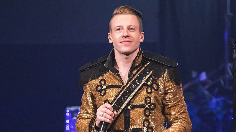 Macklemore Reminds Grammys Audience About CDs Available For Sale In Lobby