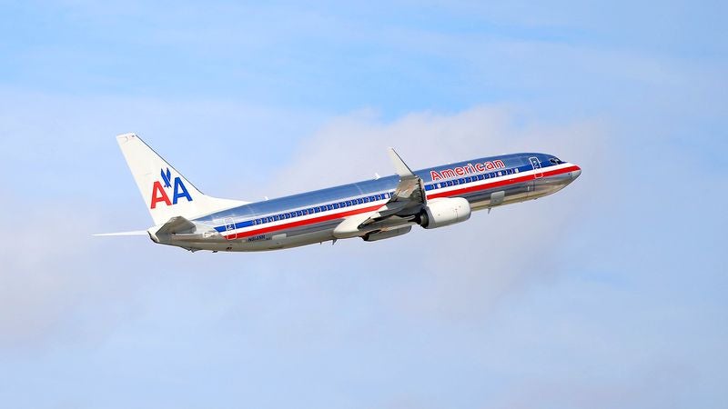 American Airlines To Phase Out Complimentary Cabin Pressurization