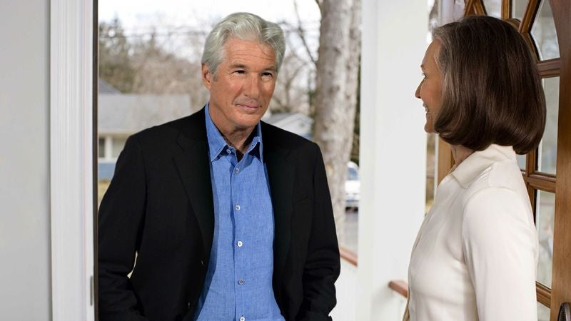 New Law Requires Richard Gere To Personally Inform Residents When He Moves To New Neighborhood