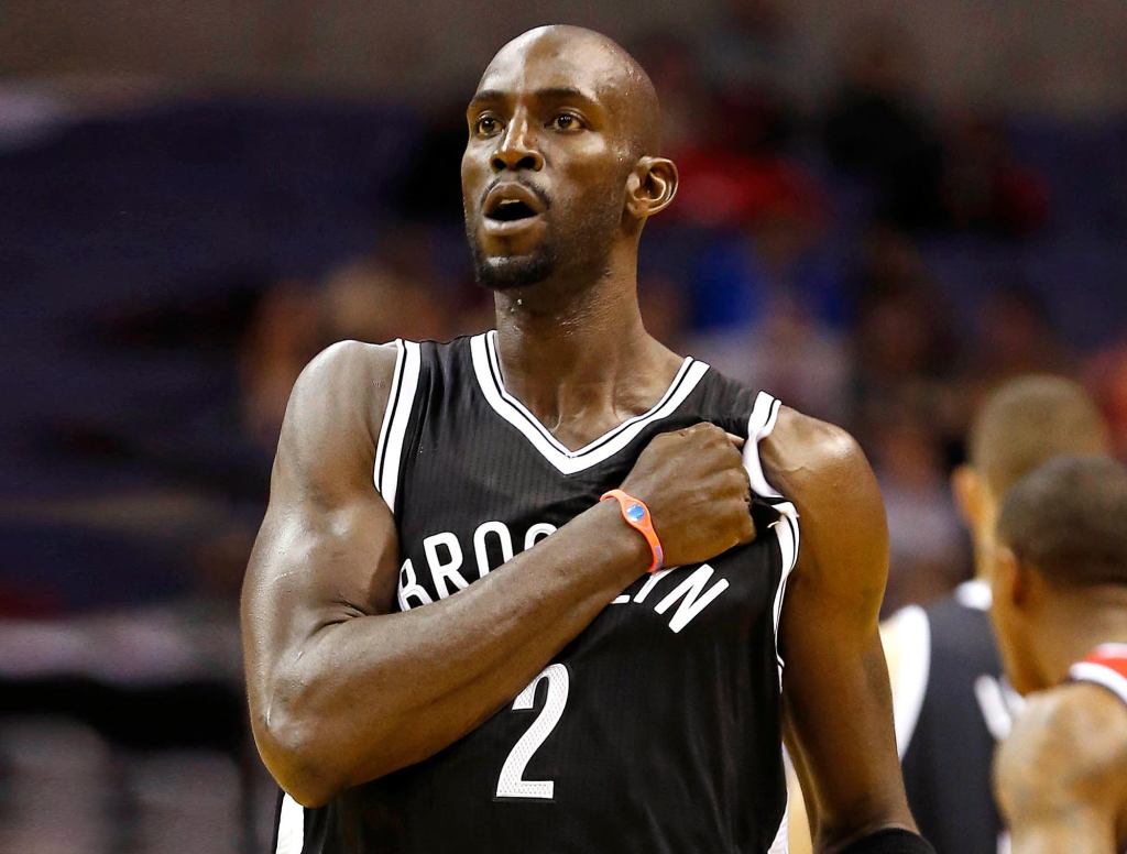 Kevin Garnett Mostly Just Pounding Chest To Keep Heart Going At This Point