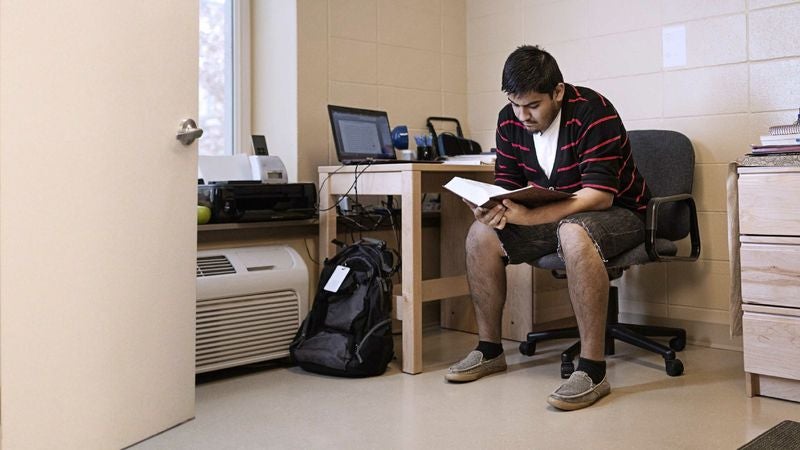 Leaving Dorm Room Door Open To Play Large Role In Freshman’s Social Strategy