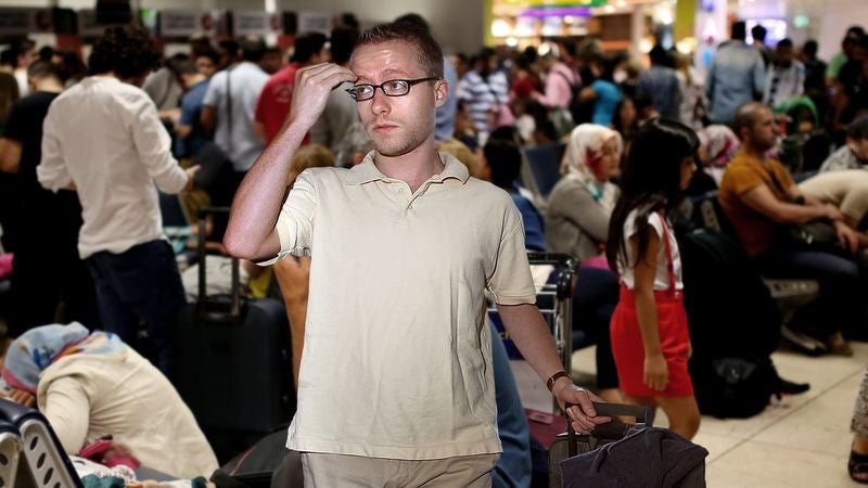 Man At Airport Pissed That Other People Had Same Idea To Go Home For Thanksgiving