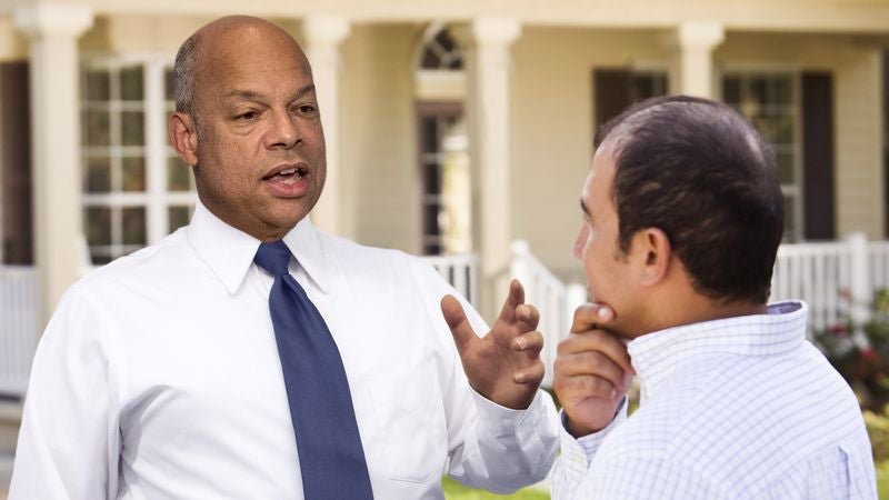 Vacationing Secretary Of Homeland Security Asks Neighbor To Keep Eye On Nation Over Weekend