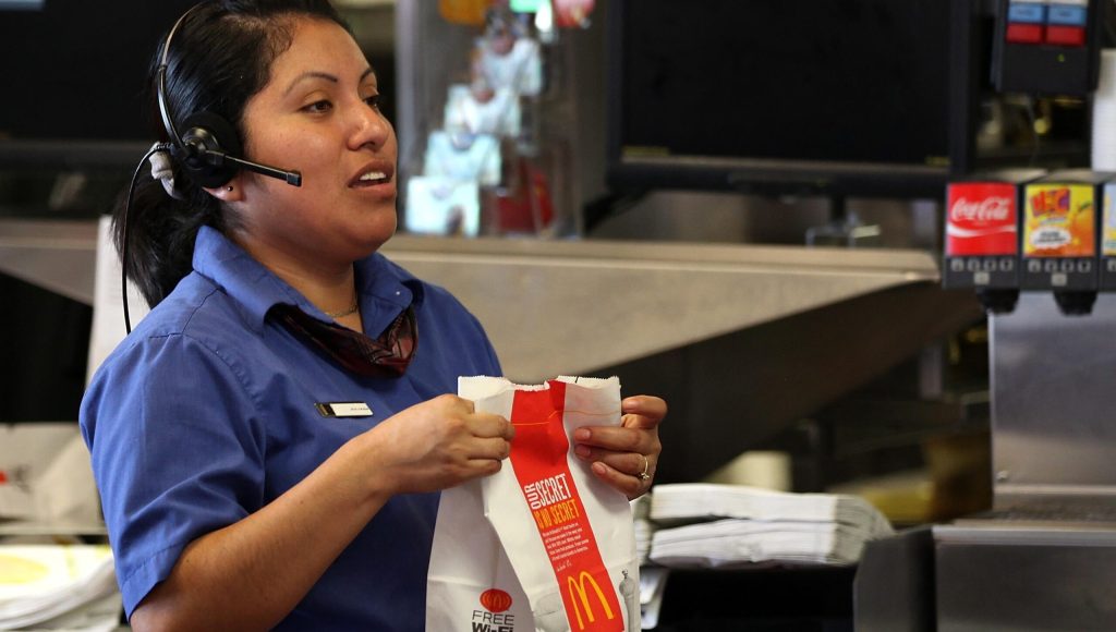 Pros And Cons Of Raising The Minimum Wage