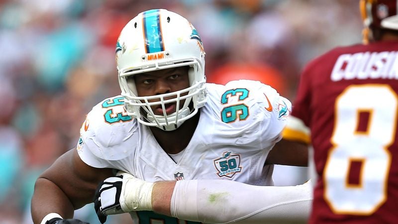 Dolphins Coaches Trying To Fix Ndamukong Suh’s Quarterback-Throwing Mechanics