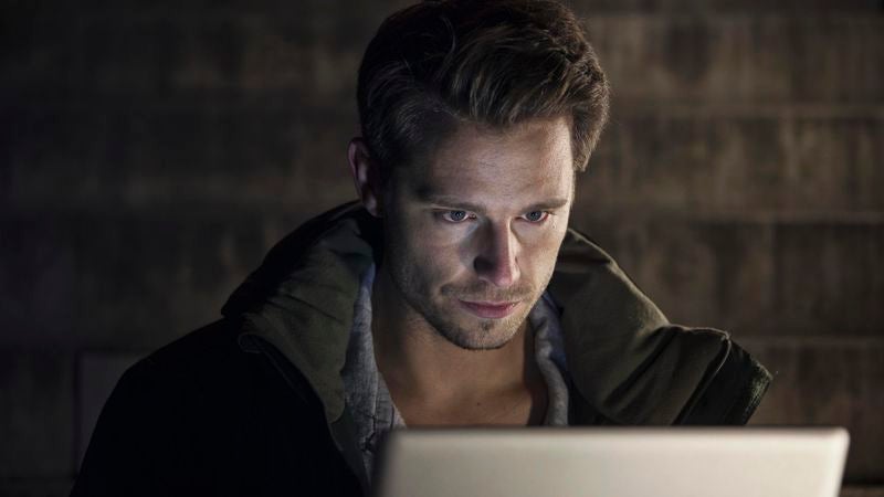 Disillusioned Hacker Starting To Feel Like He Has No Impact On American Presidential Election