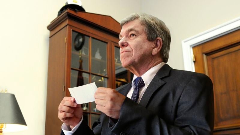 Senator Moved To Tears After Reading Constituent’s Heartfelt Check