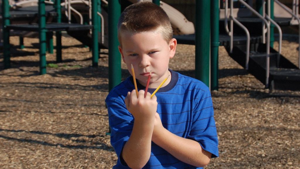 Kid Putting Pencils Between Knuckles About To Fuck Someone Up