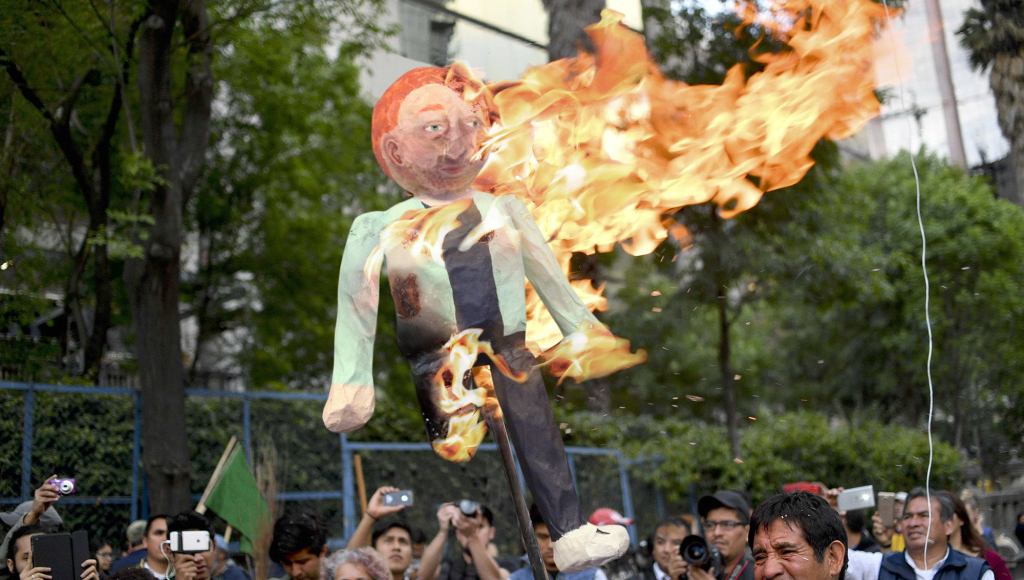 Thousands Of Onion Social Users Burn Effigies Of CEO In Massive Show Of Support For Company