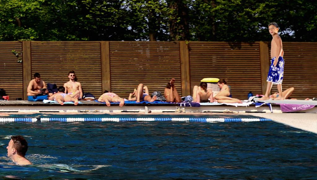 10-Year-Old Yelling At Mom To Watch Cannonball While She’s Trying To Scope Out Younger Men At Pool