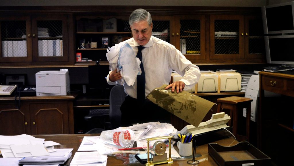 Mueller Scrambling After Accidentally Spilling Whole Big Gulp All Over Russia Evidence