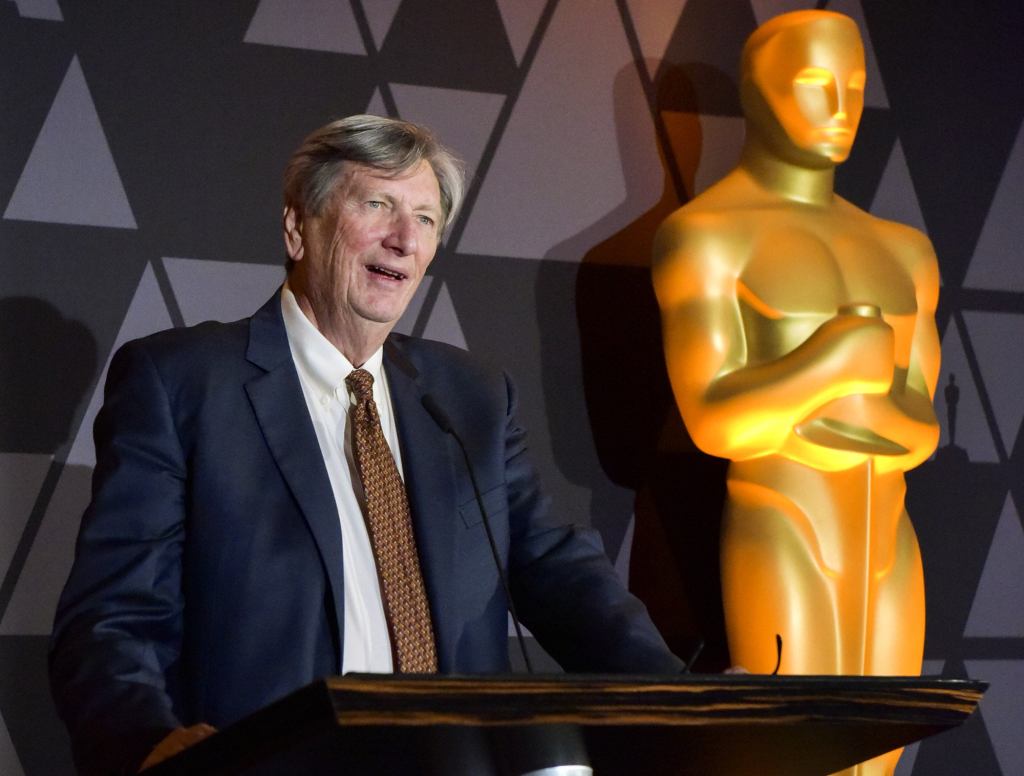 Oscars Committee Announces Plan To Shorten Ceremony To Single-Millisecond Flash Of Blinding White Light