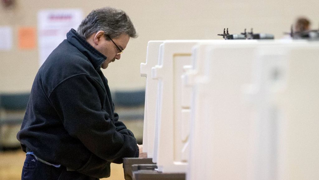 Man Confused By Obscure Down-Ballot Measure About Deciding Who His Senator Should Be