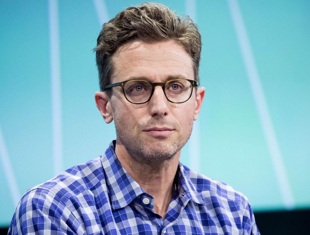 BuzzFeed CEO Gives Laid-Off Staffers Parting GIF