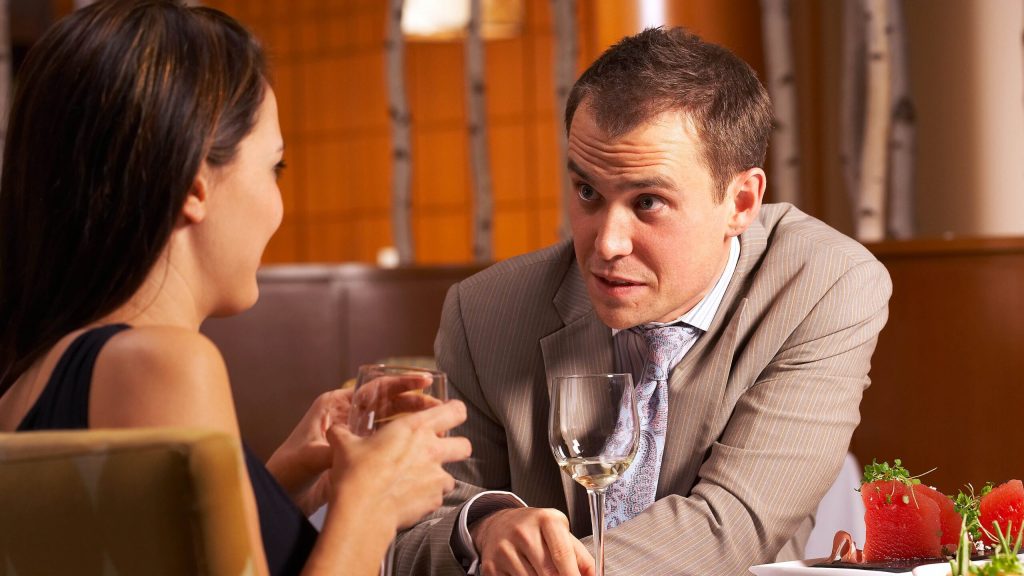 ‘That First Date Is Going Terribly,’ Think Diners Watching Couple Celebrate 5th Anniversary