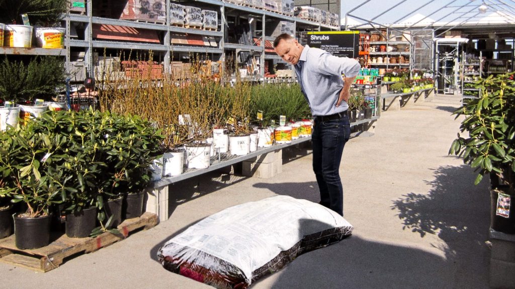 Home Depot Introduces New 100-Pound Bag Of Mulch For Fucking Up Back In Garden Section