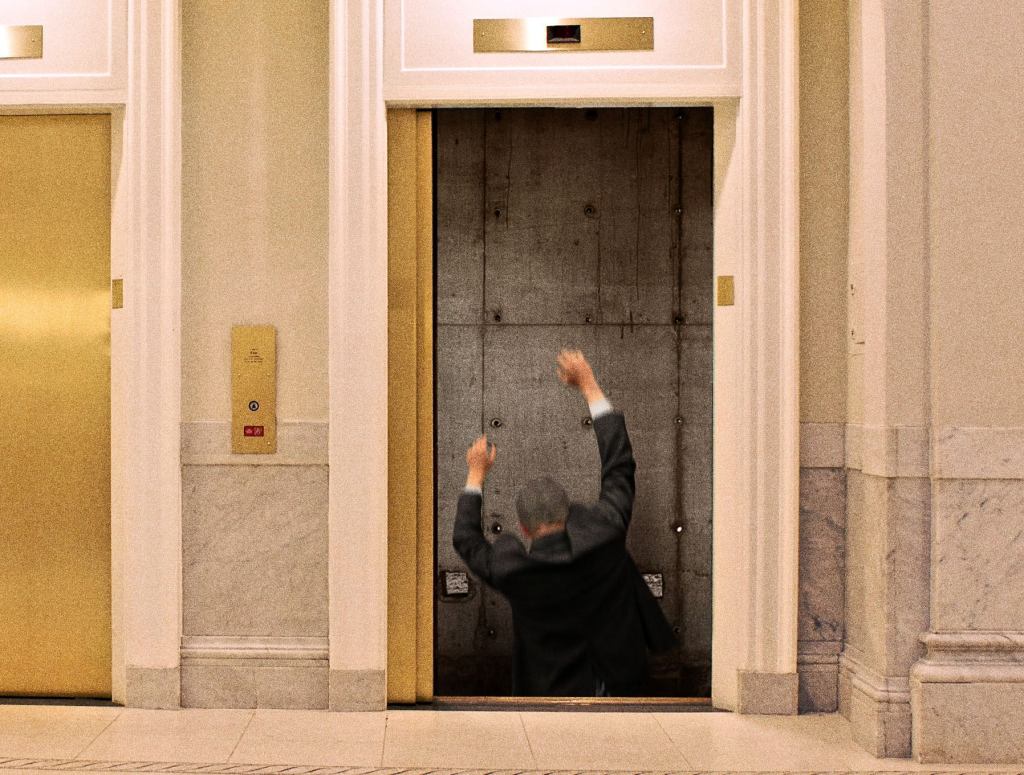 Mitch McConnell Dodges Reporter’s Question By Quickly Stepping Into Empty Elevator Shaft