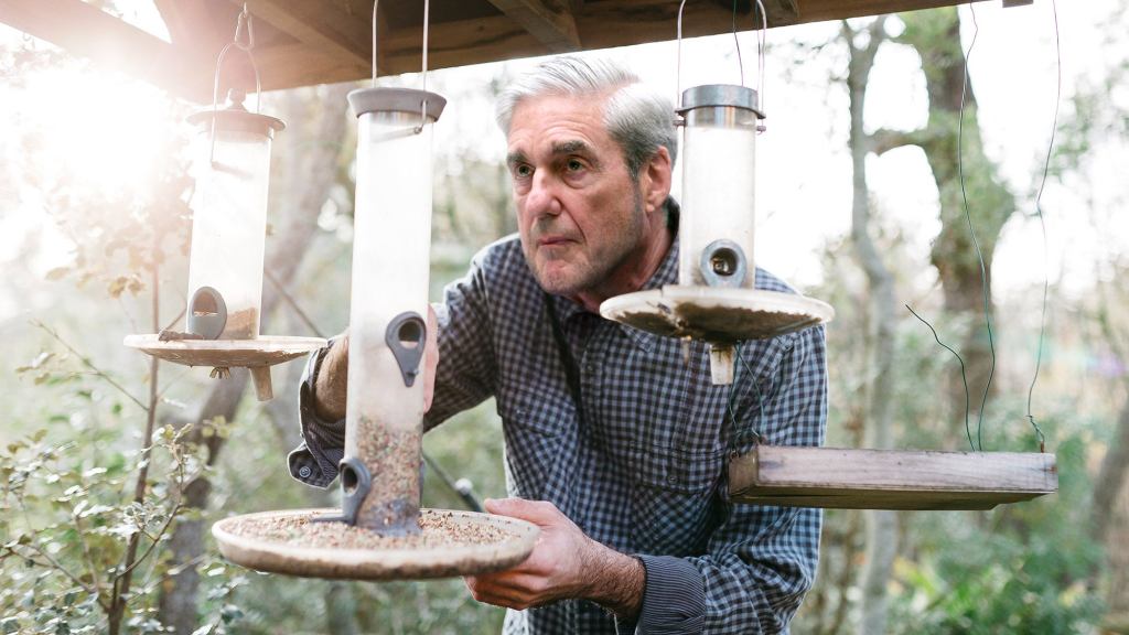 Out-Of-Work Robert Mueller Opens Investigation Into Whether Squirrels Knowingly Ate From Bird Feeder