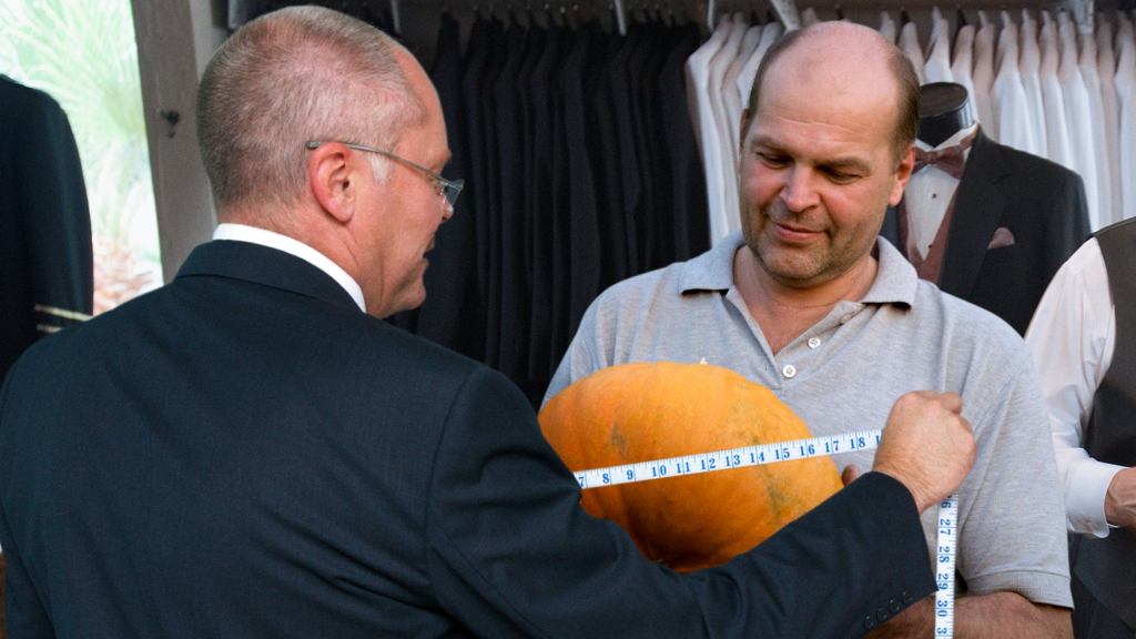 Cash-Strapped Men’s Wearhouse Now Offering Free Measurements Of Whatever The Hell You Want