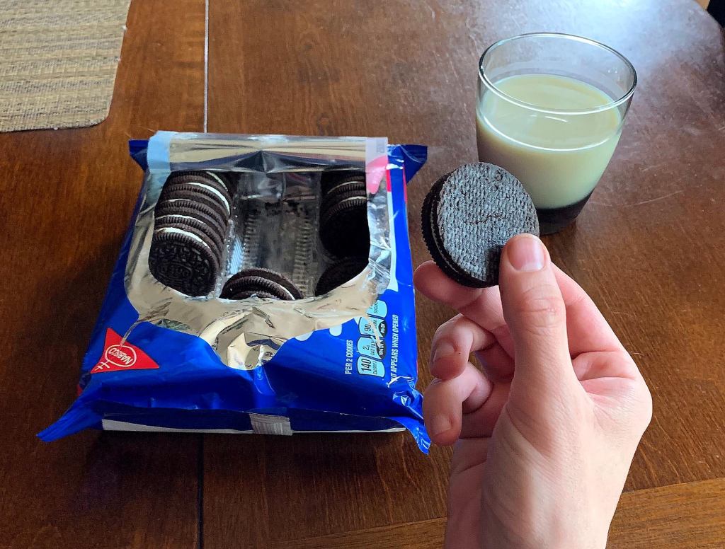 Life Can’t Have Been Easy For Oreo With One Cookie Inside-Out